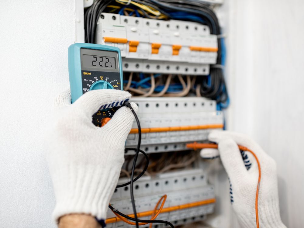 manutenção elétrica residencial