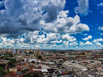 A cidade de Ribeirão Preto é muito grande